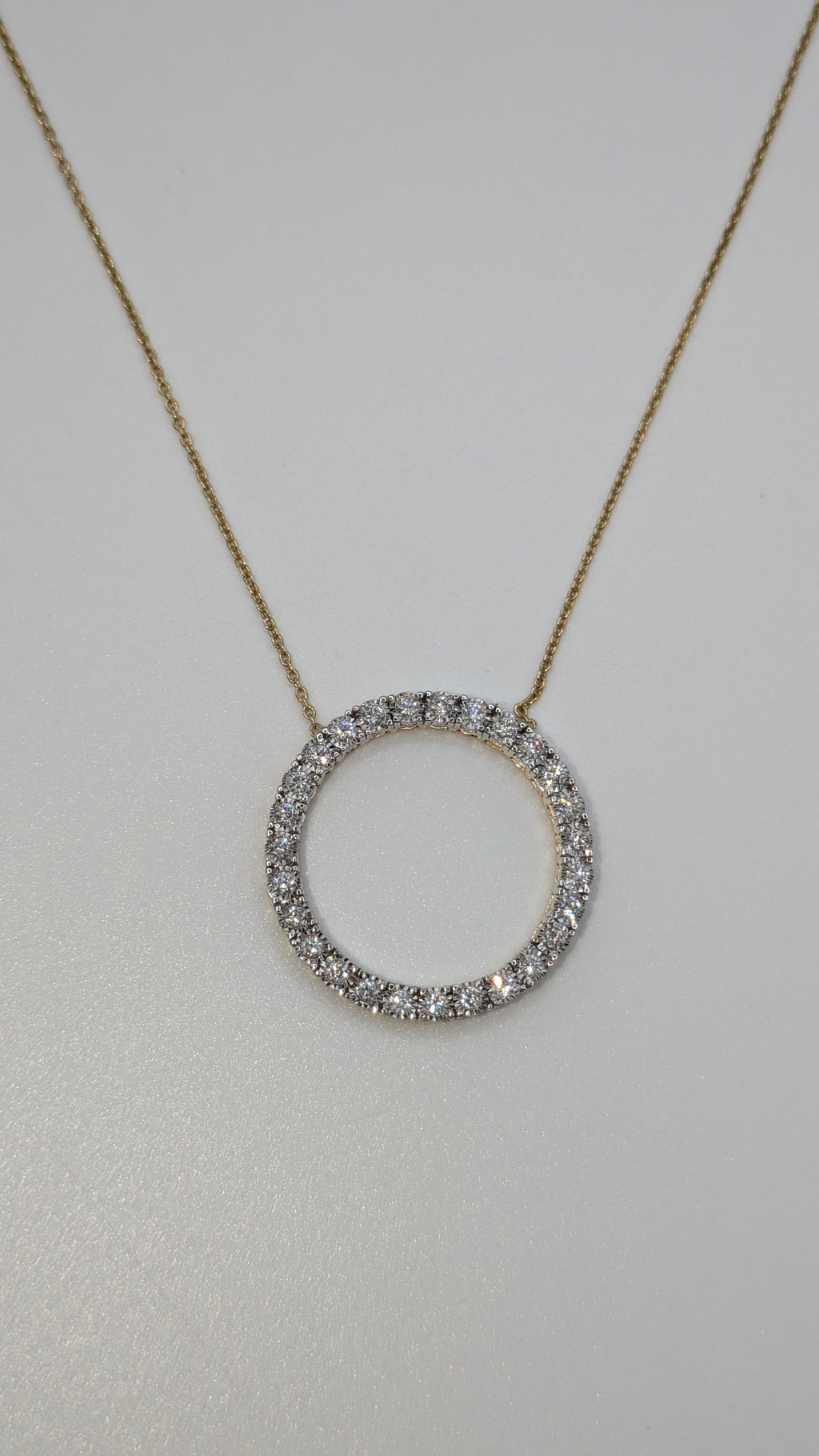 Diamond open circle pendant 0.50ct F/VS1