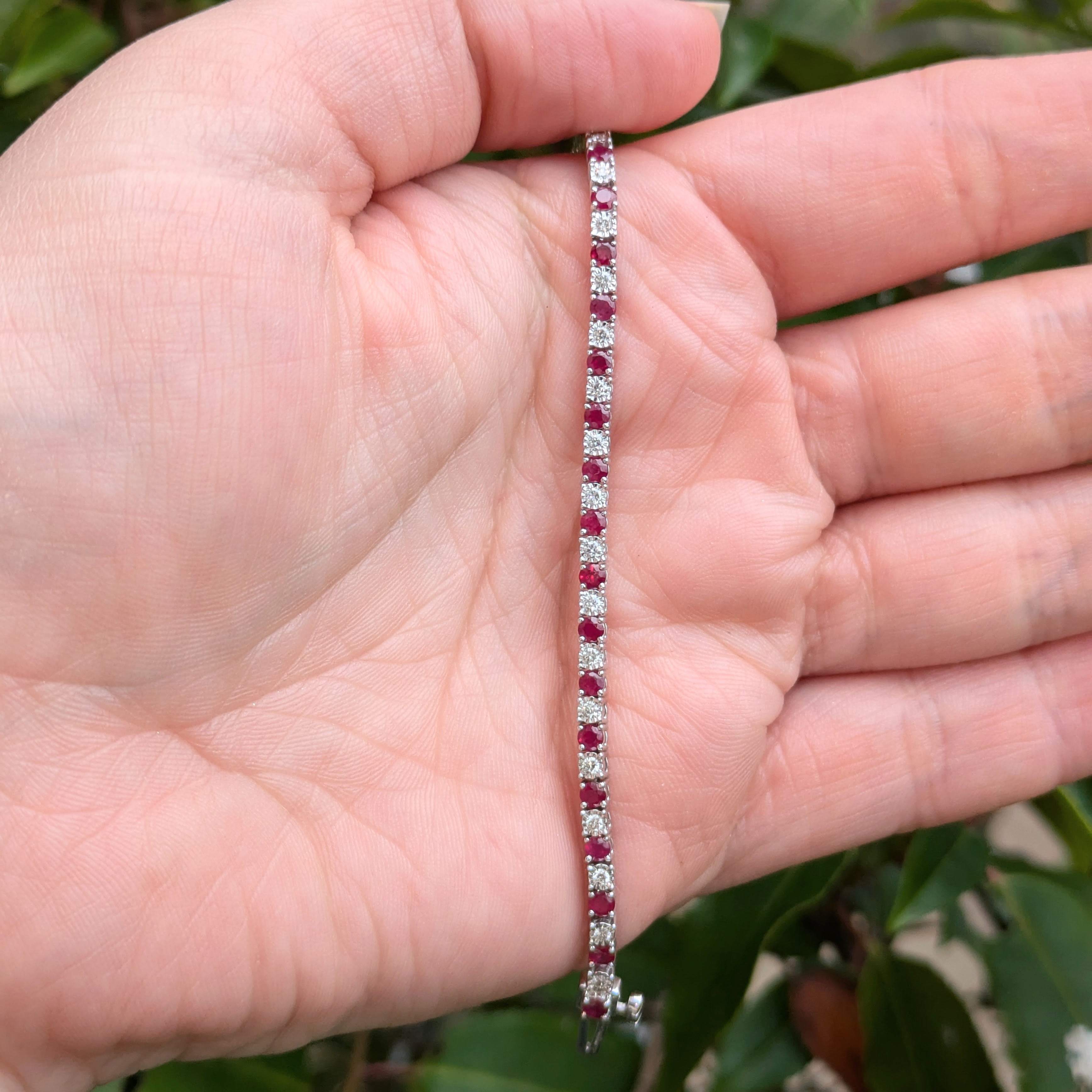 Ruby with illusion set diamonds tennis bracelet F/VS1