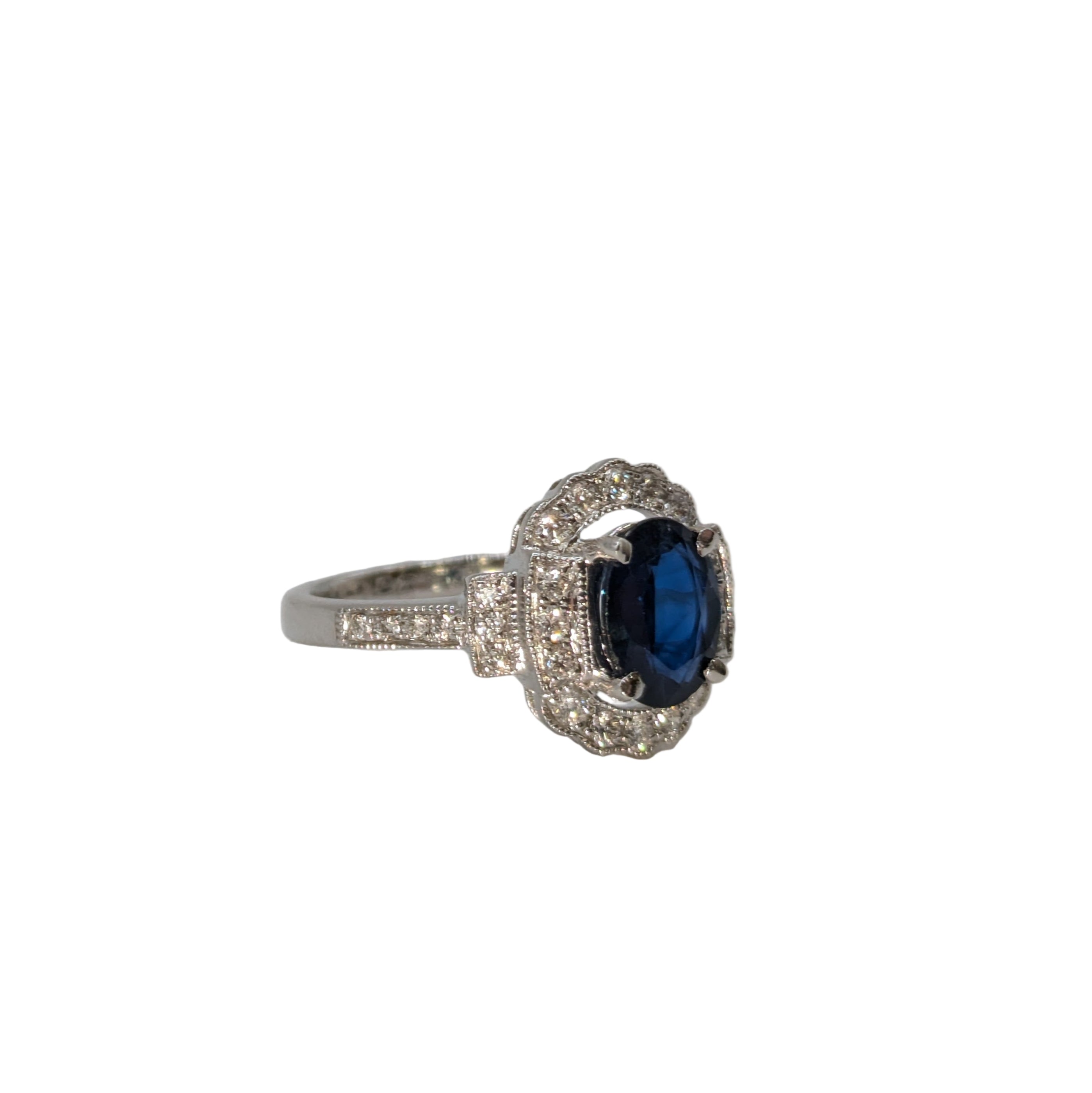 18K white gold sapphire ring with halo
