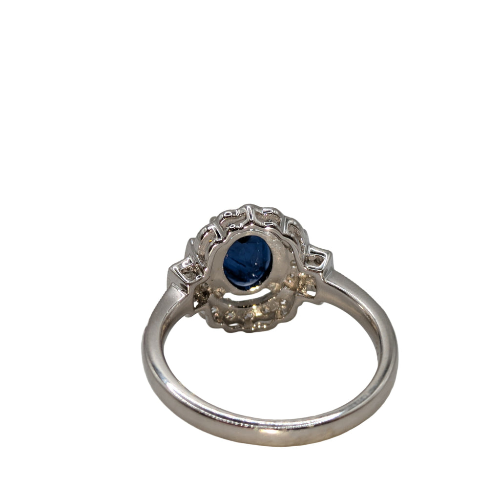 18K white gold sapphire ring with halo