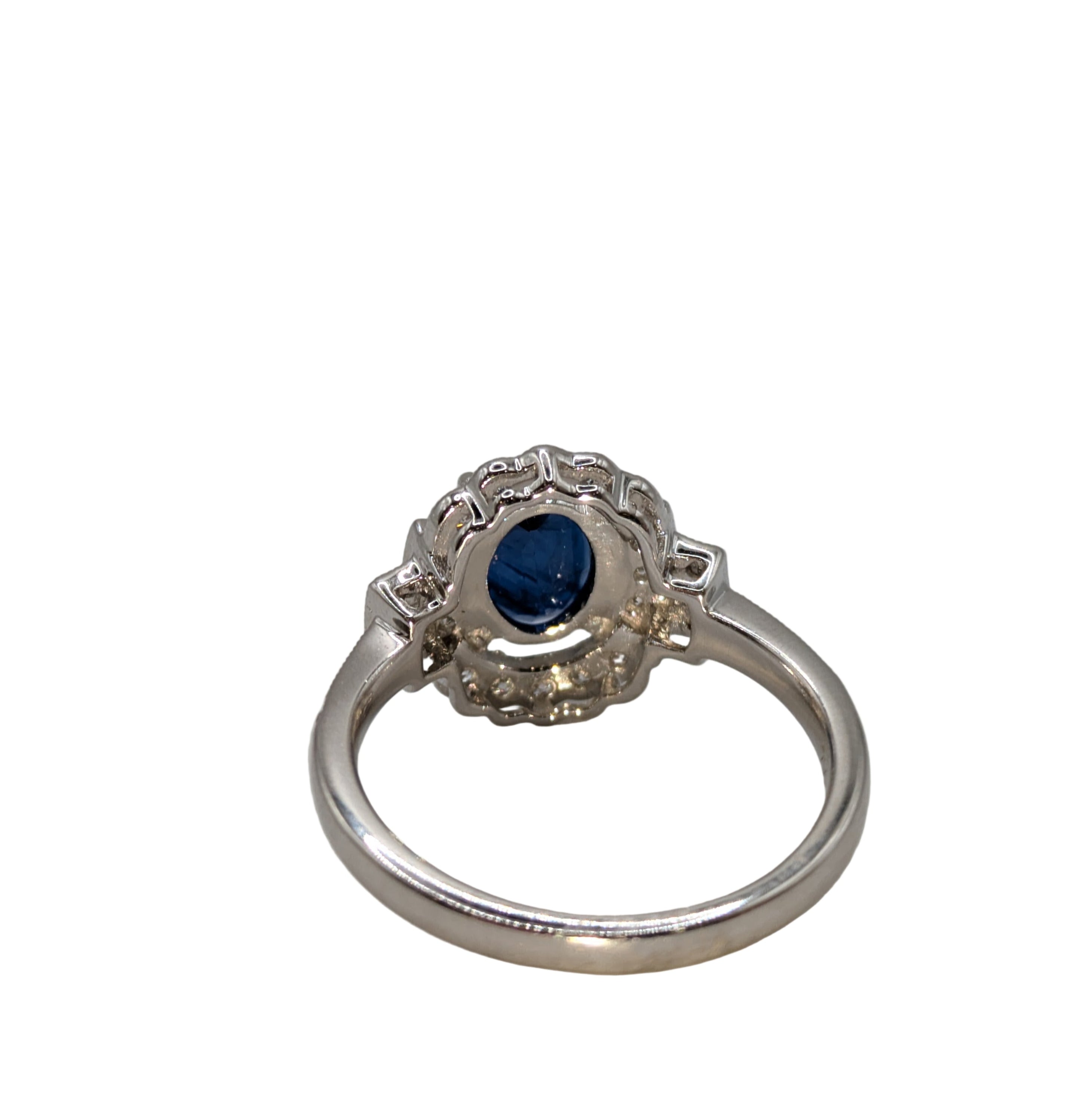 18K white gold sapphire ring with halo